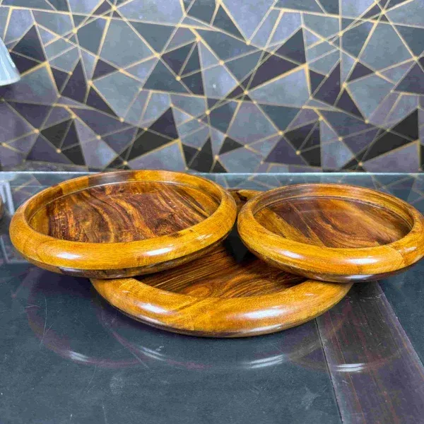 Spanish Style Wooden Plate Set – front view